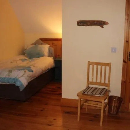 The Lakes Wellness Self Catering * 발린로브
